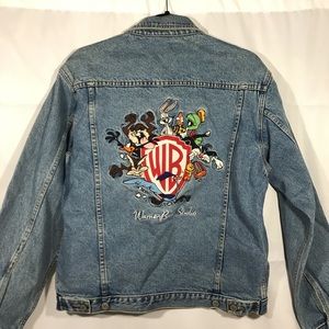 VINTAGE WARNER BROS. DENIM JACKET!!
